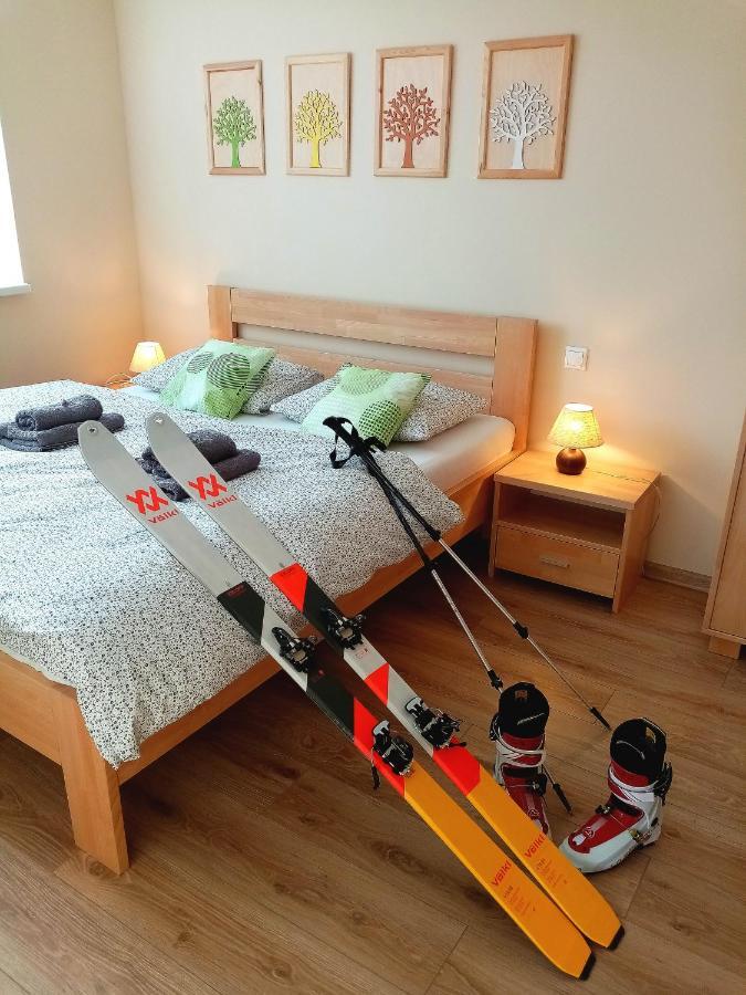 Elejan Leilighet Bešeňová Eksteriør bilde